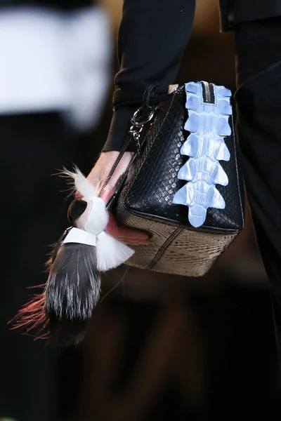 Look 62